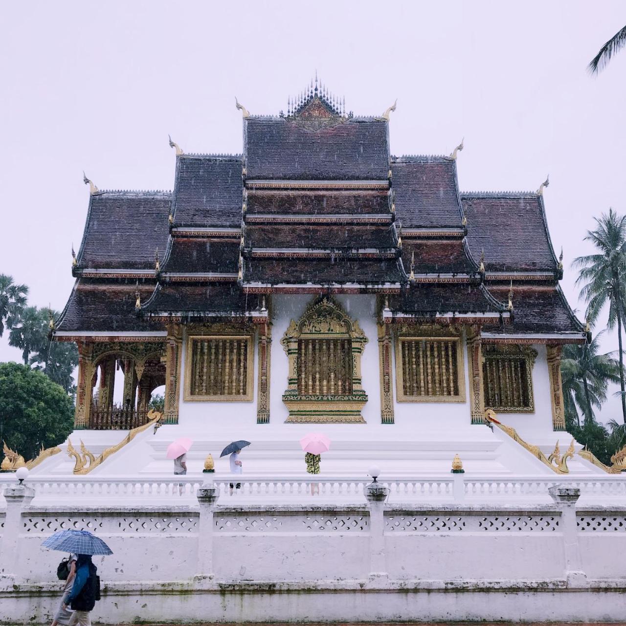 Wisdom Laos Hotel Луангпхабанг Экстерьер фото